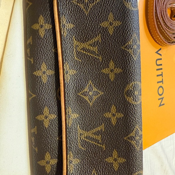 Louis Vuitton Brown and Tan Monogram Twin Pochette PM - Picture 1 of 13